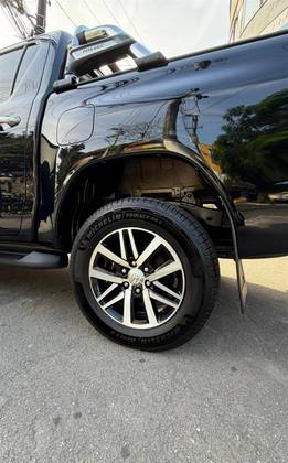 TOYOTA HILUX 2.8 SRV 4X4 CD 16V DIESEL 4P AUTOMÁTICO TOYOTA HILUX 2.8 SRV 4X4 CD 16V DIESEL 4P AUTOMÁTICO